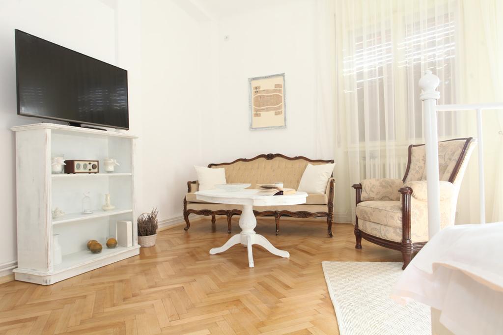 White Opera By Nux Apartment Cluj Napoca Bagian luar foto